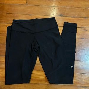Black Lululemon leggings